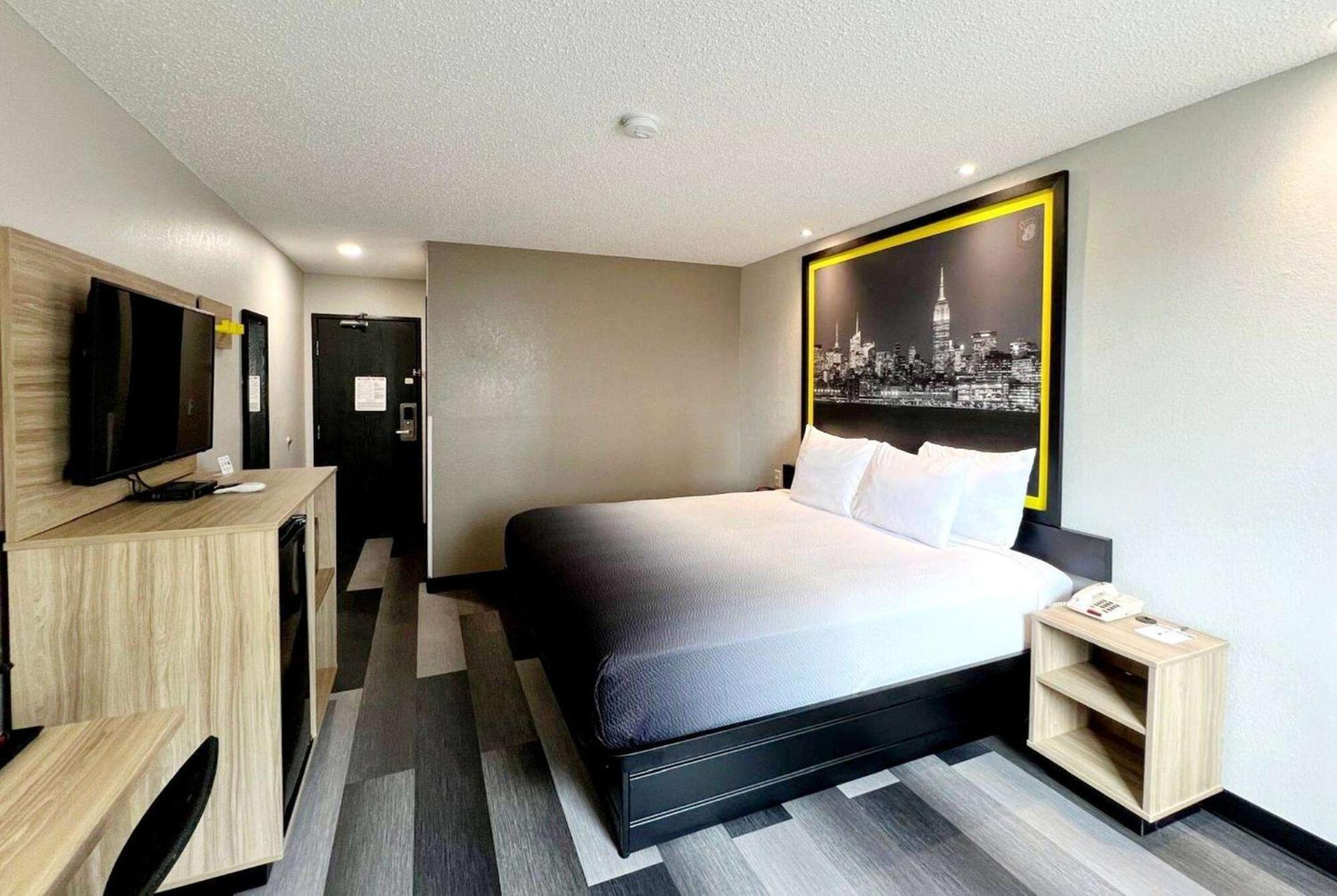 Hotel Super 8 By Wyndham Cedar Rapids Extérieur photo
